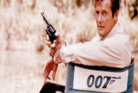 Roger Moore, ator de '007', morre aos 89 anos