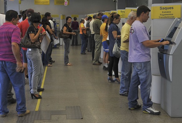 Agências bancárias não irão funcionar no dias 31 e 1º 