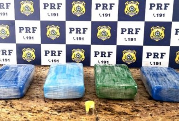 Conquista: Mulher é presa com cocaína e documento falso na BR-116