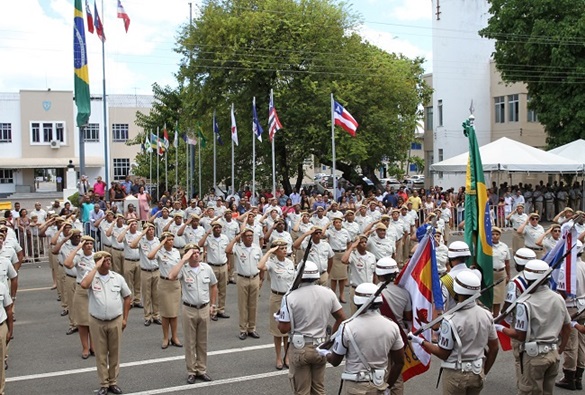 Polícia Militar ganha 301 sargentos após curso de formação 