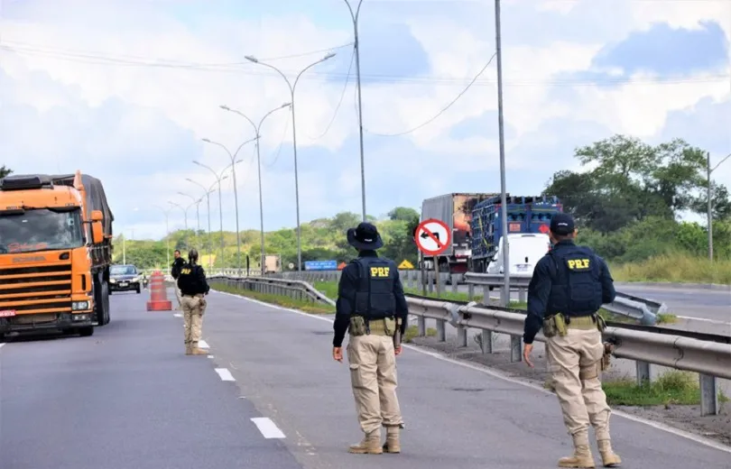 PRF registra queda nos acidentes e óbitos nas rodovias baianas durante o feriado de Ano Novo